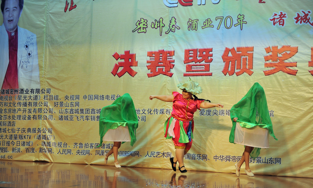 CCTVǹݾƘI(y)70꣩Tِ^(q)xِvrAtƵĻ(jng)^uίČӌxx10xօӞH؅^(q)Qِ(j)Ϥǰʮ(qing)10иYÏVeеCYuίͬ_I(xin)ˇ