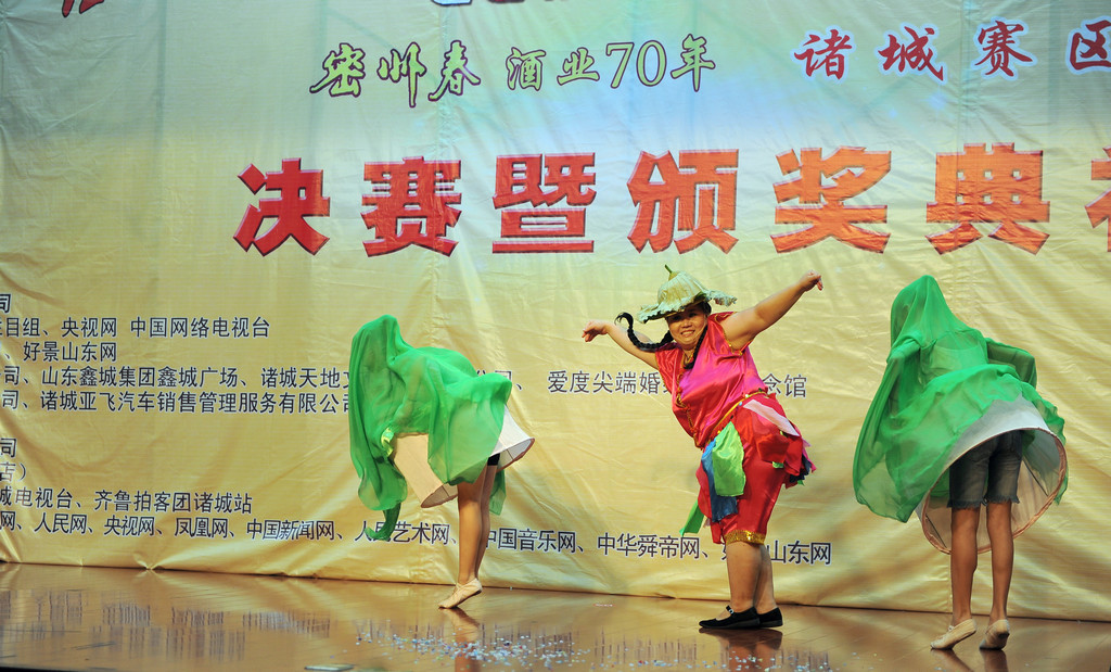 CCTVǹݾƘI(y)70꣩Tِ^(q)xِvrAtƵĻ(jng)^uίČӌxx10xօӞH؅^(q)Qِ(j)Ϥǰʮ(qing)10иYÏVeеCYuίͬ_I(xin)ˇ