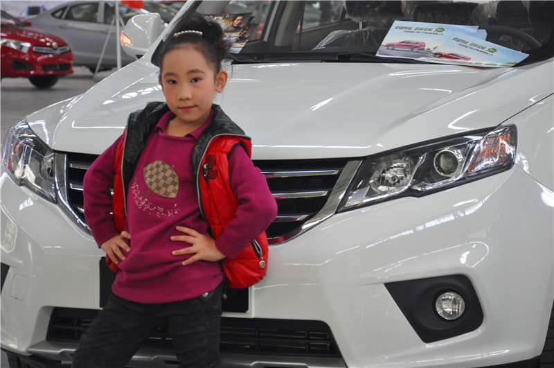       201445ա7TеČ܇[(hu)ڕ(hu)չe܇[(hu)Tн(jng)(j)ϢkǬͨʢĻý޹˾TǷֹ˾kTϢۅf(xi)k˲׃n܇ͅ^ɐ۵С܇ģСoչ̶õӡ󡣣
