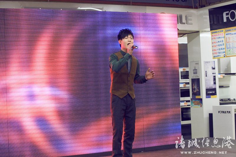 20121222TίkTоOίTkҡоW(wng)jĻkҳkǬͨʢĻý޹˾TϢۅf(xi)kġTеھŌþW(wng)j(ji)ĿxӡK_Ļx|TcܶƏV2013TеھŌþW(wng)jҪˁԸиI(y)50λݐۺ߈ӣչʾ30(ji)Ŀʵıݡ𱬵Ě՞Ǹl(xing)HһҕXʢDx_σA[ԼʂĿ