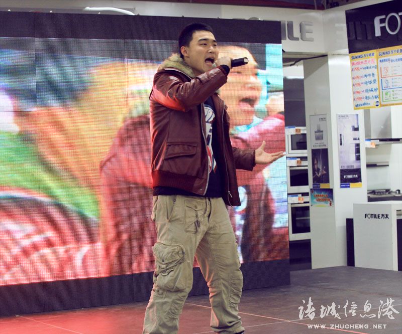 20121222գTίkTоOίTkҡоW(wng)jĻkҳkǬͨʢĻý޹˾TϢۅf(xi)kġTеھŌþW(wng)j(ji)ĿxӡK_Ļx|TcܶƏV2013TеھŌþW(wng)jҪˁԸиI(y)50λݐۺ߈չʾ30(ji)Ŀʵı𱬵Ě՞Ǹl(xing)HһҕXʢDx_σA[ԼʂĿ